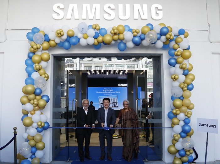 Samsung Inaugurates its Largest Experience Store in North India at the Iconic Connaught Place in Delhi; Brings Connected Living, Gaming & Other Unique and Exciting Experiences to Consumers