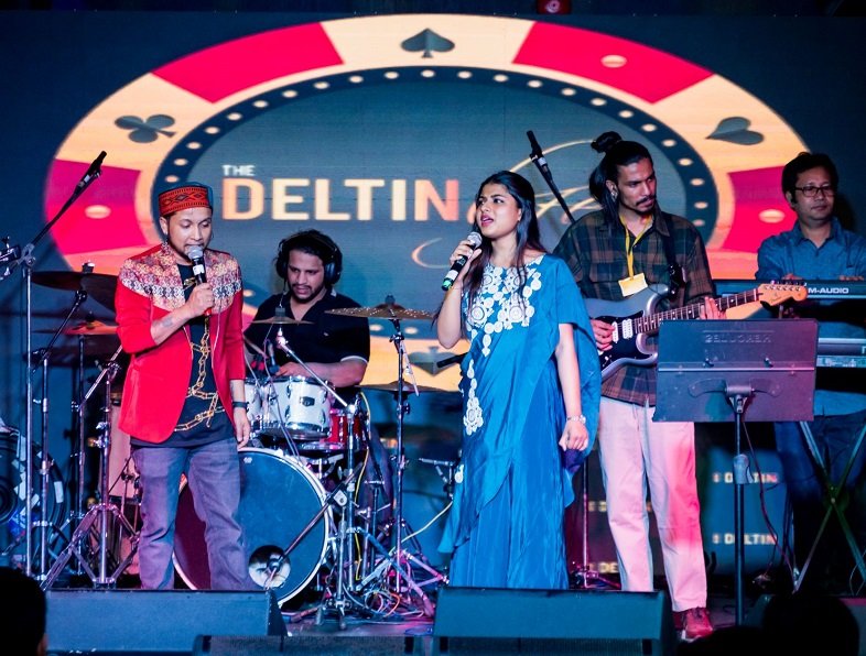 Pawandeep Rajan & Arunita Kanjilal performing at Deltin Royale in Megaplay 2021-22