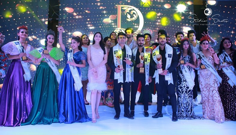 Abhishek Dubey from Bhopal wins Mr India Supermodel 2022 hosted by Dreamz Production House