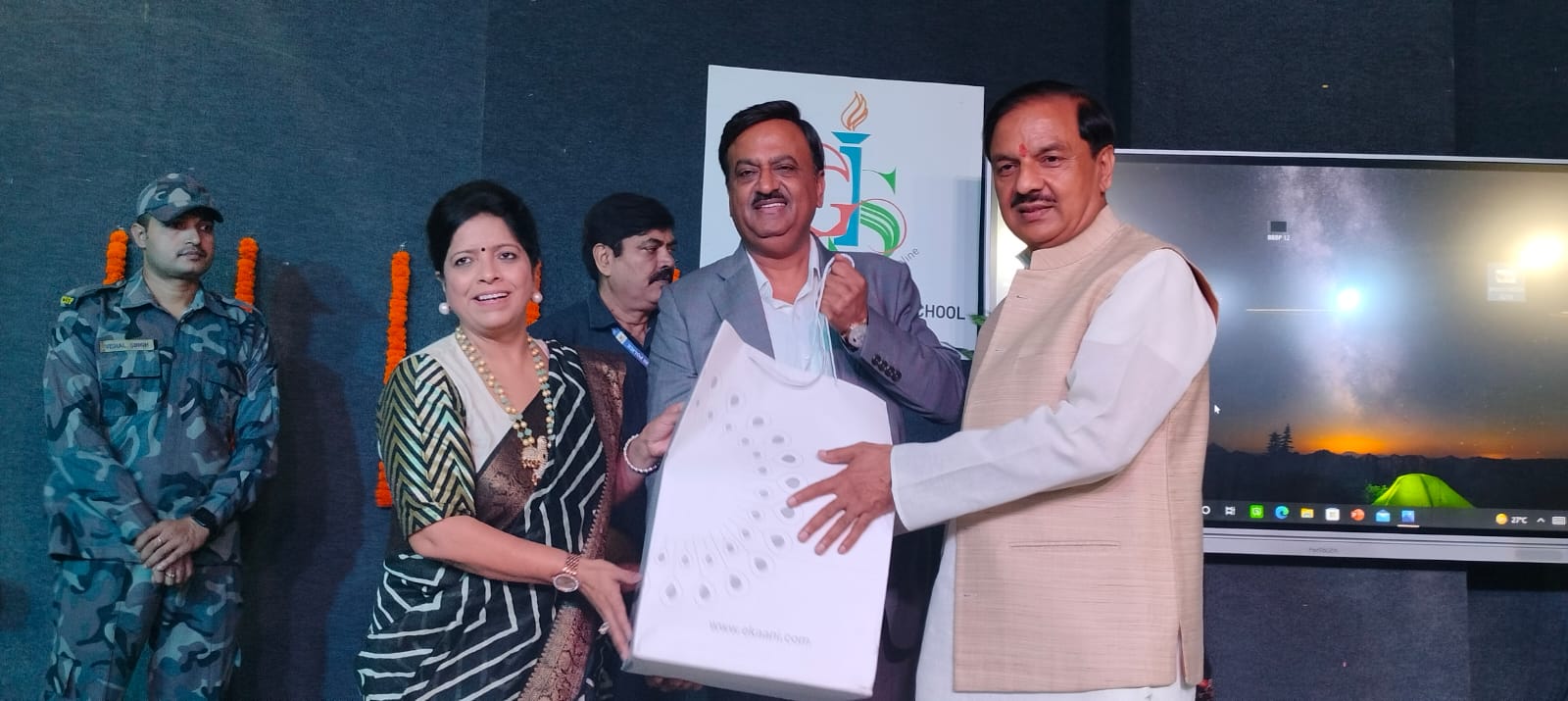 Shri Mahesh Sharma praises Gaurs International School efforts under Beti Bachao Beti Padao